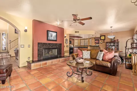 1226 E Michelle Dr, Phoenix, AZ 85022 photo 9
