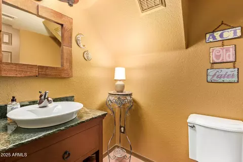 1226 E Michelle Dr, Phoenix, AZ 85022 photo 14
