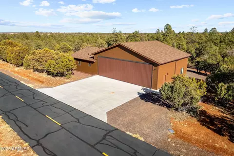 2818 Cougar Ln, Overgaard, AZ 85933 photo 24