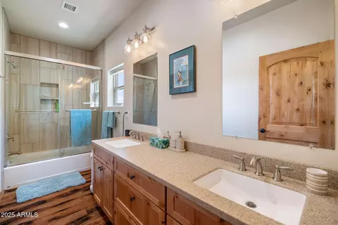 2818 Cougar Ln, Overgaard, AZ 85933 photo 18