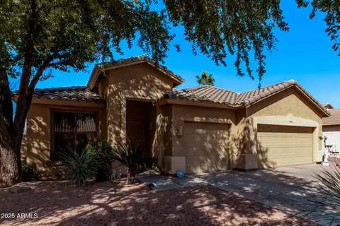 6350 S Wilson Dr, Chandler, AZ 85249