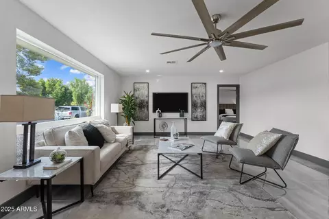 Living - 2818 E Malapai Dr, Phoenix, AZ 85028 photo 2 of 2