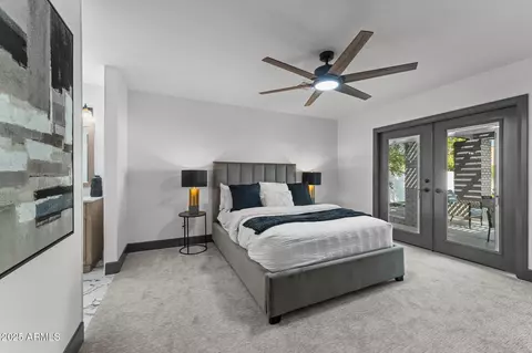 Bedroom - 2818 E Malapai Dr, Phoenix, AZ 85028 photo 1 of 4