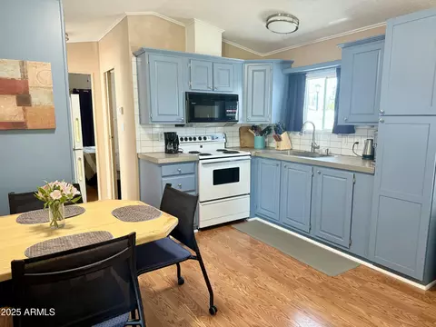 7750 E Broadway Rd #433, Mesa, AZ 85208