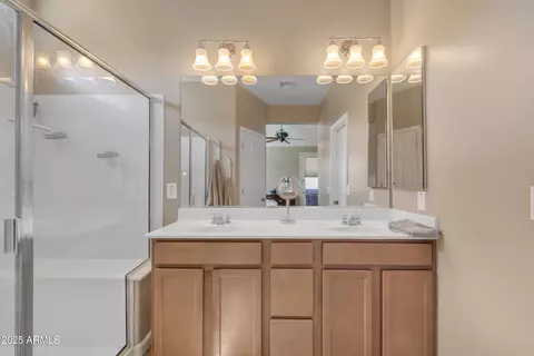 Bath - 7115 E Olla Ave, Mesa, AZ 85212 photo 2 of 6