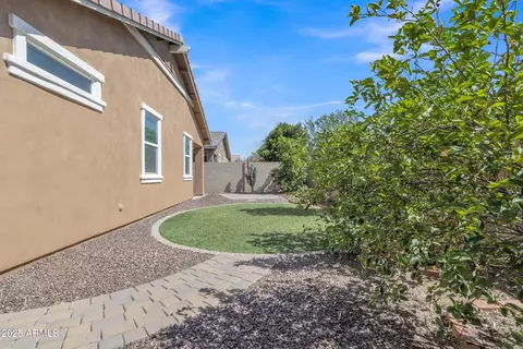 Exterior - 7115 E Olla Ave, Mesa, AZ 85212 photo 8 of 10