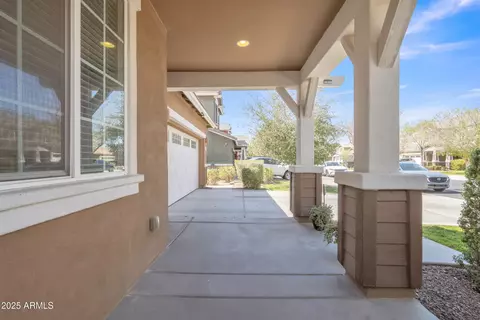 Exterior - 7115 E Olla Ave, Mesa, AZ 85212 photo 4 of 10