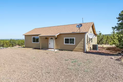 2313 E Spruce St, Williams, AZ 86046