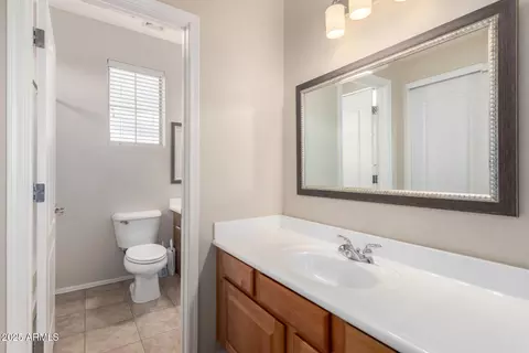 Bath - 924 E Redondo Dr, Gilbert, AZ 85296 photo 3 of 4
