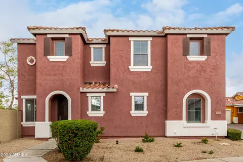 924 E Redondo Dr, Gilbert, AZ 85296