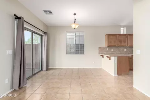 Living - 924 E Redondo Dr, Gilbert, AZ 85296 photo 5 of 5
