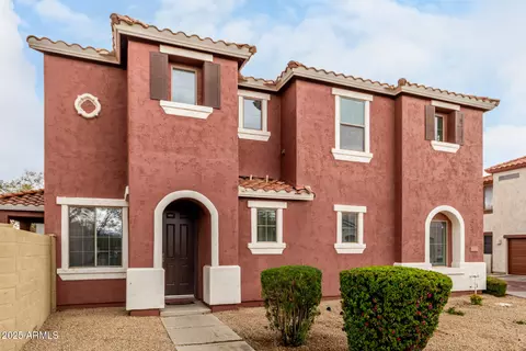Exterior - 924 E Redondo Dr, Gilbert, AZ 85296 photo 2 of 7