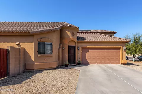 913 W Jessica Ln, Phoenix, AZ 85041