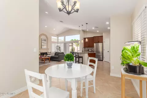 32 E Dawn Dr, Tempe, AZ 85284 photo 11