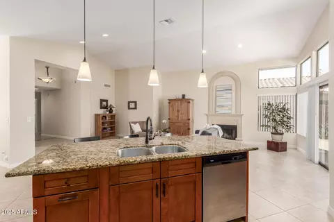 32 E Dawn Dr, Tempe, AZ 85284 photo 8