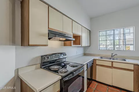 1935 W Morten Ave #17, Phoenix, AZ 85021 photo 12