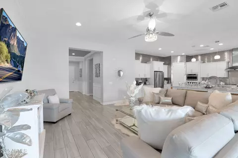 1159 E Knightsbridge Way, Gilbert, AZ 85297 photo 15