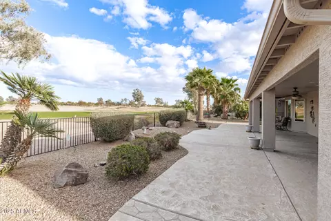 70 S Laura Ln, Casa Grande, AZ 85194