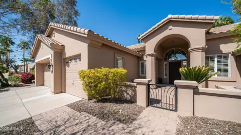 3020 E Rockledge Rd, Phoenix, AZ 85048 photo 2