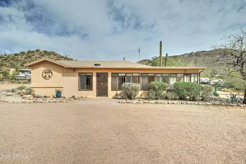 5325 N Warner Dr, Apache Junction, AZ 85120