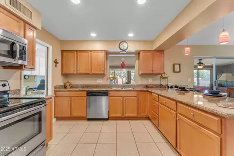 4720 E Flossmoor Cir, Mesa, AZ 85206 photo 3