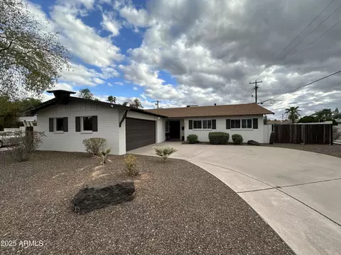 8601 E Berridge Ln, Scottsdale, AZ 85250