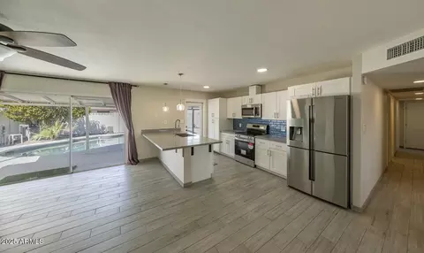 1946 E Wesleyan Dr, Tempe, AZ 85282 photo 8