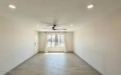 1946 E Wesleyan Dr, Tempe, AZ 85282 photo 4
