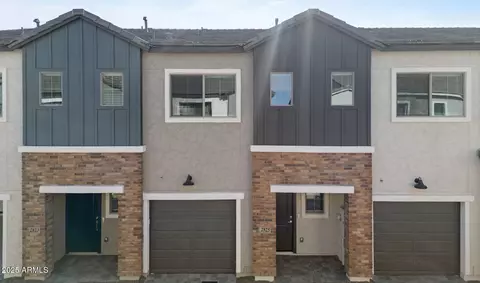 2825 W Eagle Talon Rd, Phoenix, AZ 85085