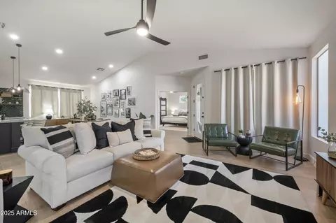362 N Roger Way, Chandler, AZ 85225