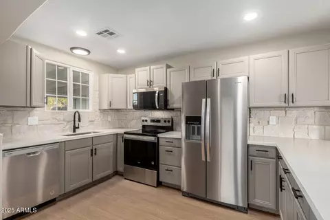 1522 W Glenrosa Ave, Phoenix, AZ 85016