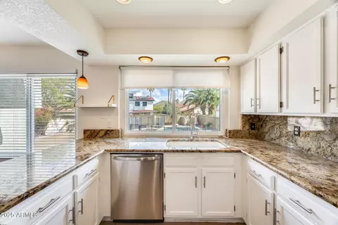 1929 E Redfield Rd, Phoenix, AZ 85022 photo 13