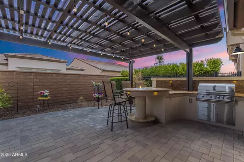207 E Alcatara Ave, Queen Creek, AZ 85140