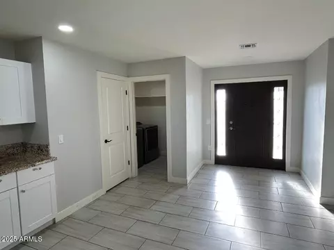 4002 N 58th Dr, Phoenix, AZ 85031 photo 13