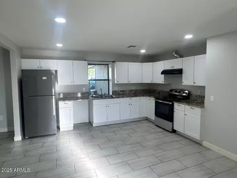4002 N 58th Dr, Phoenix, AZ 85031 photo 11