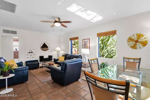 1454 E Flower St, Phoenix, AZ 85014 photo 8