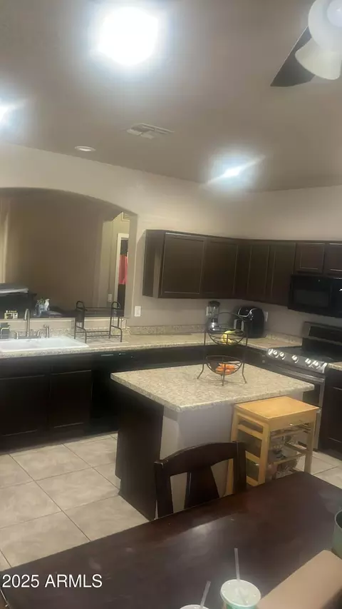 7412 S 15 Dr S, Phoenix, AZ 85041 photo 4