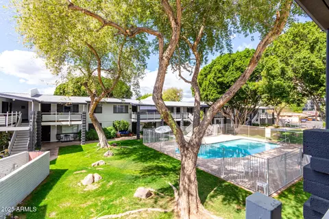 Exterior - 749 E Montebello Ave #228, Phoenix, AZ 85014 photo 2 of 4