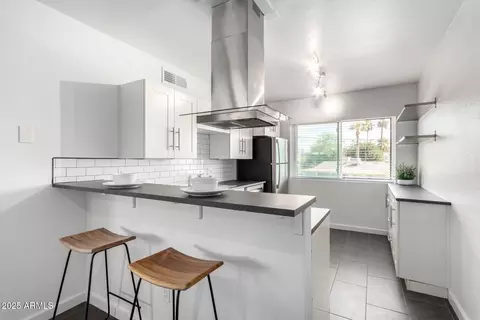 749 E Montebello Ave #228, Phoenix, AZ 85014