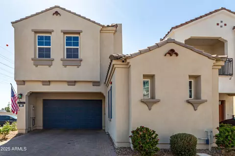 285 E Raleigh Dr, Chandler, AZ 85286