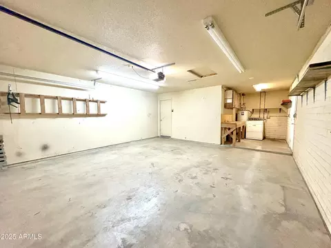 3133 N 81st Ave, Phoenix, AZ 85033 photo 6