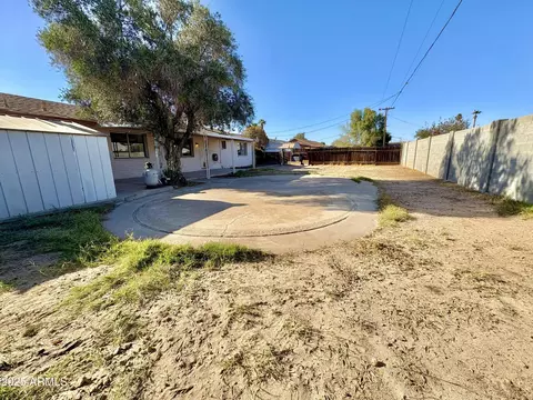 3133 N 81st Ave, Phoenix, AZ 85033 photo 5