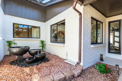 1971 E Sunburst Ln, Tempe, AZ 85284 photo 39