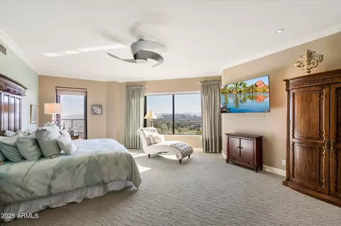 Bedroom - 1040 E Osborn Rd #1801, Phoenix, AZ 85014 photo 2 of 4