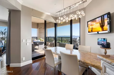 Dining - 1040 E Osborn Rd #1801, Phoenix, AZ 85014 photo 3 of 4