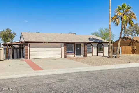 6938 W Canterbury Dr, Peoria, AZ 85345