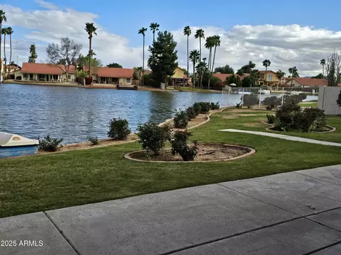 11133 W Laurelwood Ln, Avondale, AZ 85392