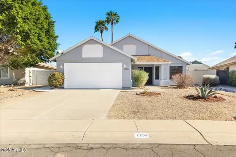 1209 N 87th St, Scottsdale, AZ 85257