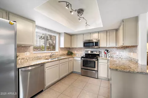 9736 N 95th St #126, Scottsdale, AZ 85258