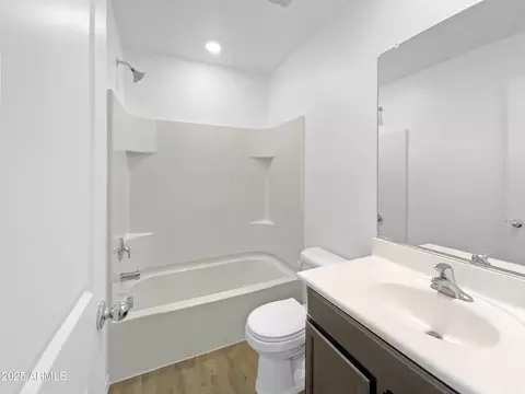Bath - 13189 E Aster Ln, Florence, AZ 85132 photo 1 of 2